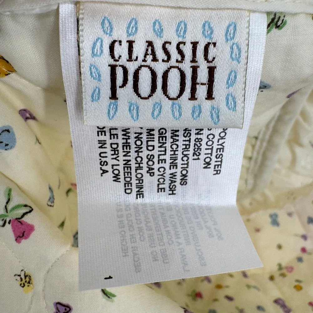 Vtg Classic Disney Winnie The Pooh Ruffled Edge Baby Crib Blanket Nursery Quilt